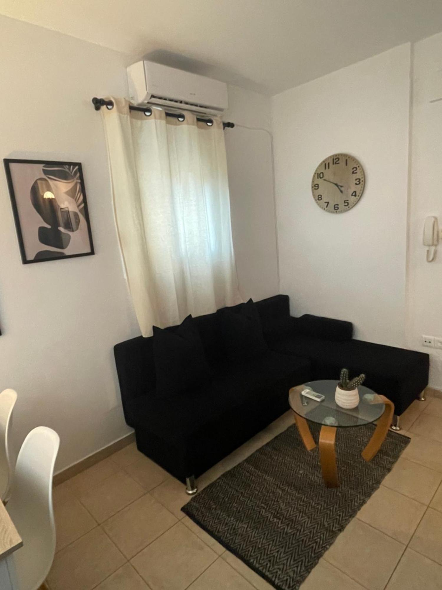 Апартаменты Semi-Basement 250M From Sea, Nea Chili Александроуполис Экстерьер фото